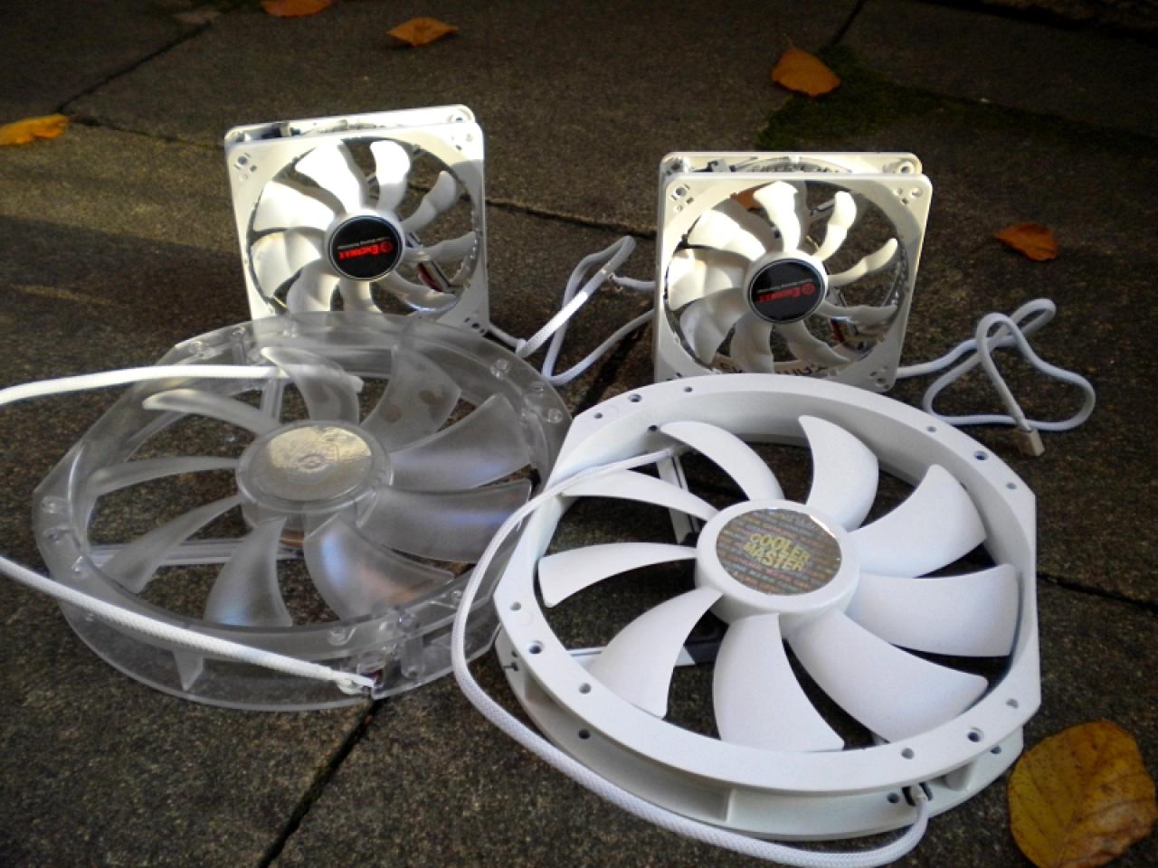 [21/12/2010] HAF-932-Casemod mal anders: Weiß-blauer PC aus Bayern (21)