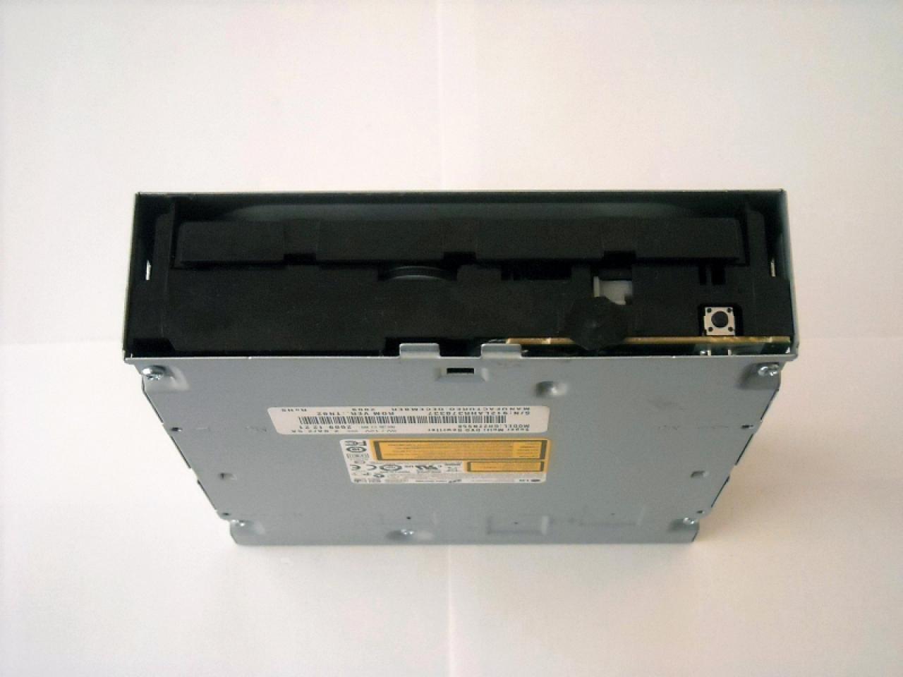 [21/12/2010] HAF-932-Casemod mal anders: Weiß-blauer PC aus Bayern (33)