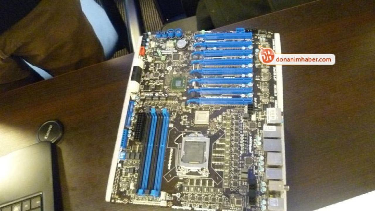 [10/12/2010] MSI Big Bang Marshall: High-End P67-Mainboard von MSI gesichtet