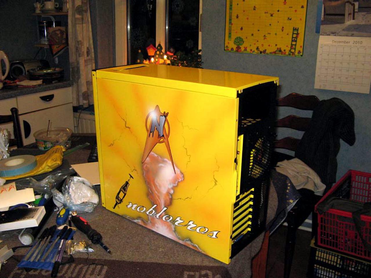 [23/12/2010] PCGH-Casemod von NobLorRos - Update: Zusammenbau (29)