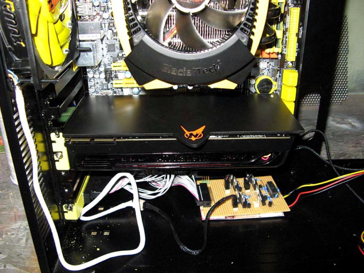 [23/12/2010] PCGH-Casemod von NobLorRos - Update: Zusammenbau (38)