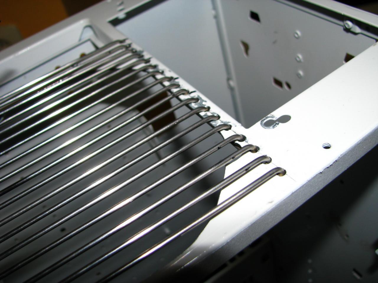 [16/12/2010] Extreme Casemod-Bedingungen: Zugefrorene Stromleitungen und Lego-Werkzeuge (44)