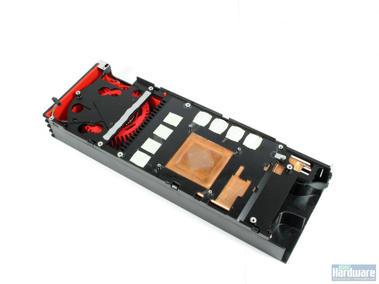 [14/12/2010] AMD spricht auf der Fusion Developer Summit im Juni über kommende GPUs (im Bild: HD 6970) (2)