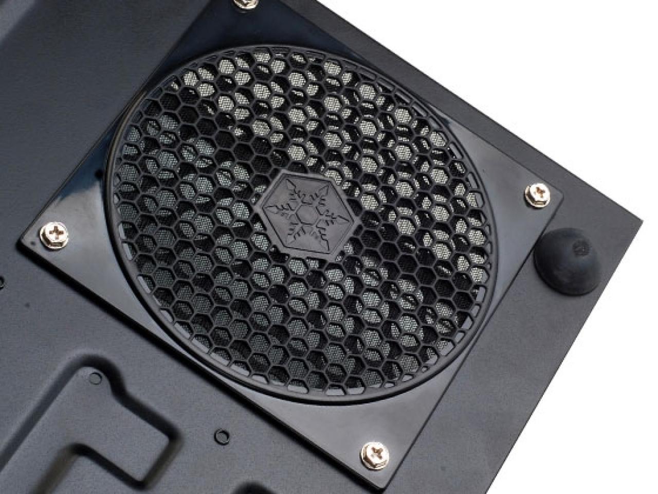 [08/12/2010] Silverstone Milo ML03: HTPC-Gehäuse mit nur 105 mm Höhe und USB 3.0 (7)