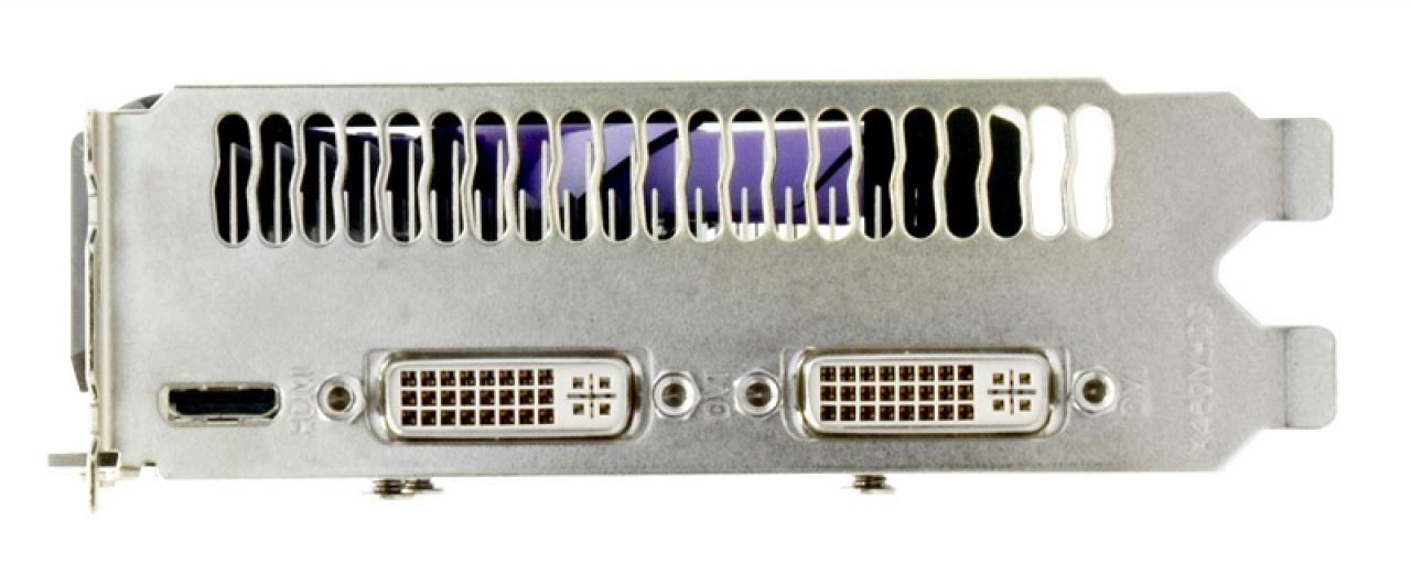 [23/12/2010] Sparkle Geforce GTX 460 Sabrina Edition: Geforce GTX 460 SE mit 1,5 Meter HDMI-Kabel (2)
