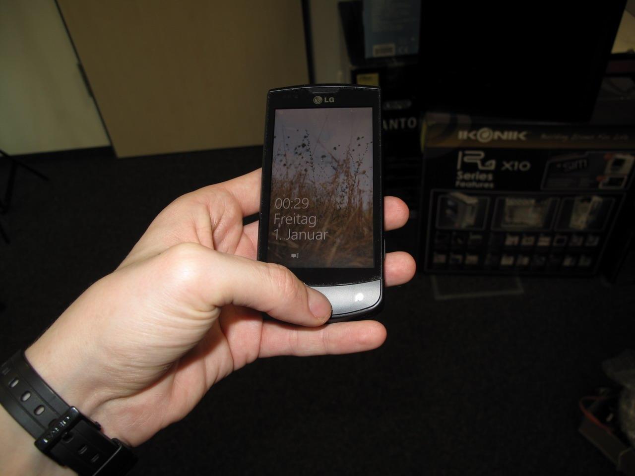 [16/12/2010] Windows Phone 7 bindet Live-Features ins Smartphone ein. Außerdem liefert das Touchpad Know-How für kommende Windows-Versionen. (4)
