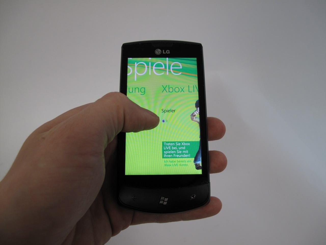 [16/12/2010] Windows Phone 7 bindet Live-Features ins Smartphone ein. Außerdem liefert das Touchpad Know-How für kommende Windows-Versionen. (11)