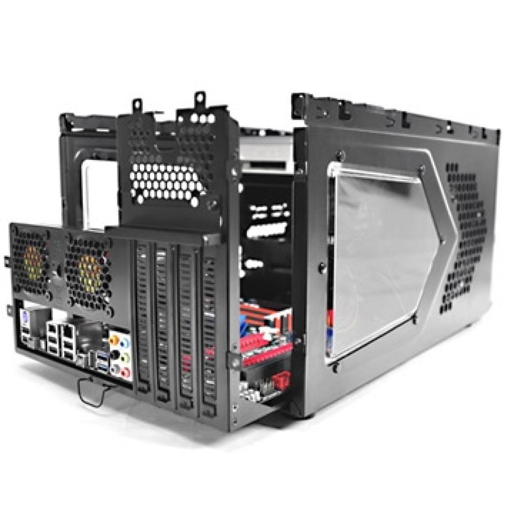 [07/12/2010] Thermaltake Armor A30: Kompaktes Gehäuse für Gamer (3)