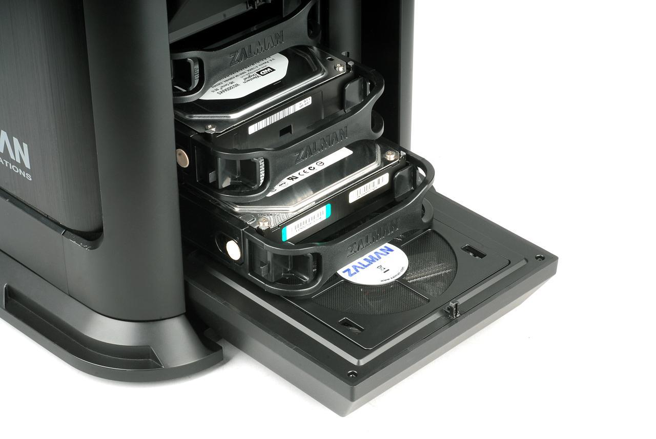 [15/12/2010] Zalman GS1200: Neuer Full-Tower mit USB 3.0 und zwei 200-mm-Lüftern (8)