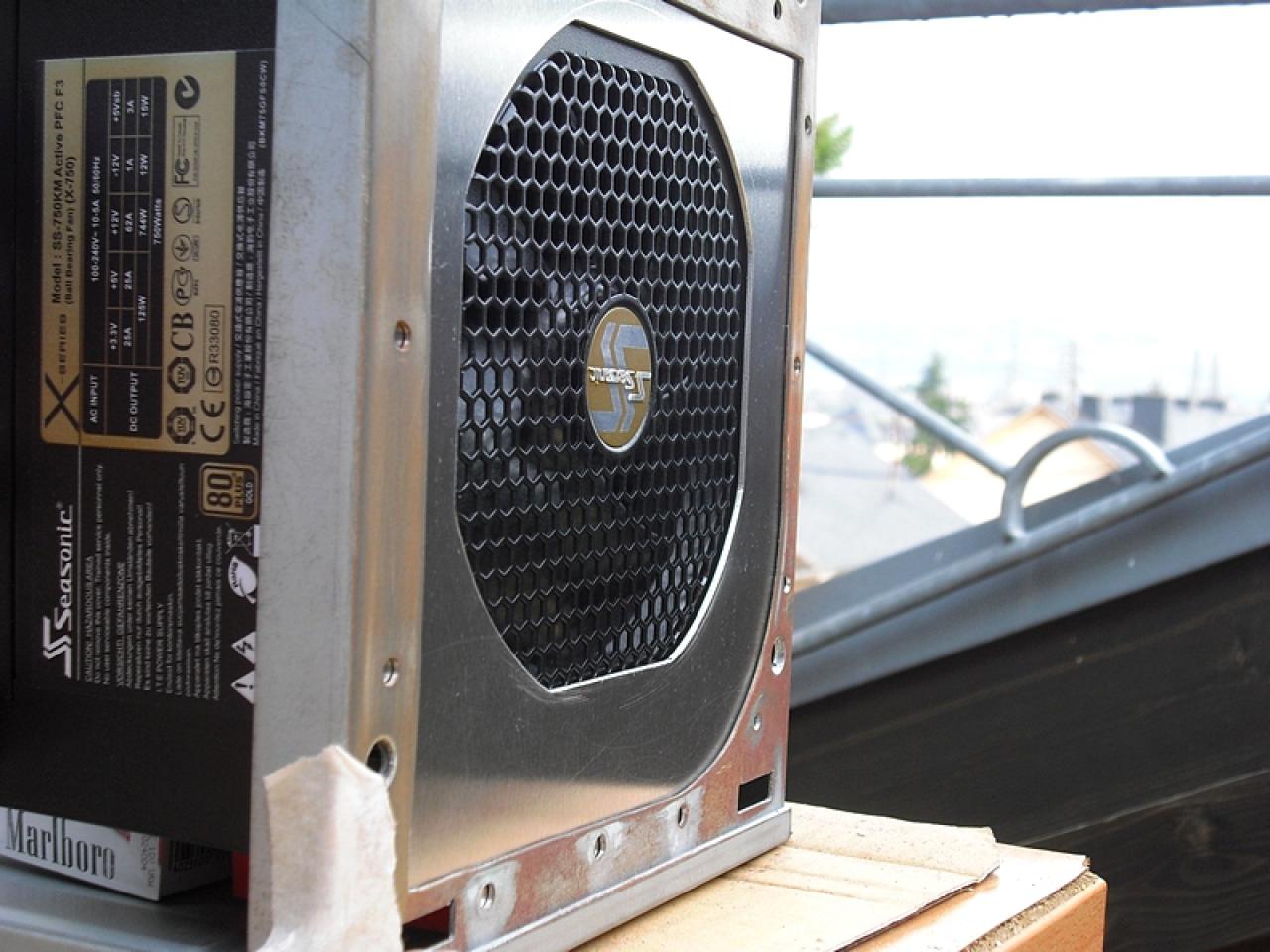 [22/12/2010] Retro-Casemod Concrete Elephant: Update (20)