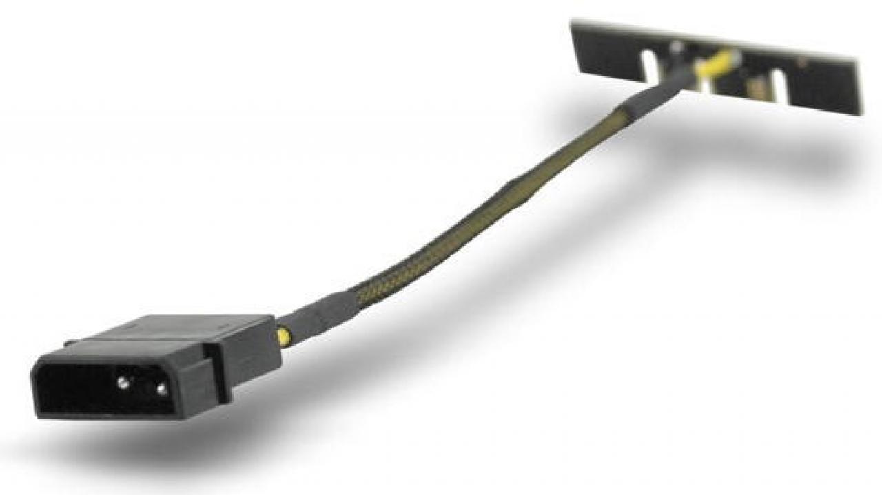 [22/12/2010] Evga: Per Adapter mehr Strom für den PCI-Express-Bus (2)