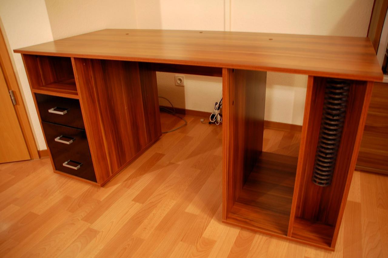 [17/12/2010] Schöner-Wohnen-Casemod: Der Wakü-PC im Schreibtisch (3)