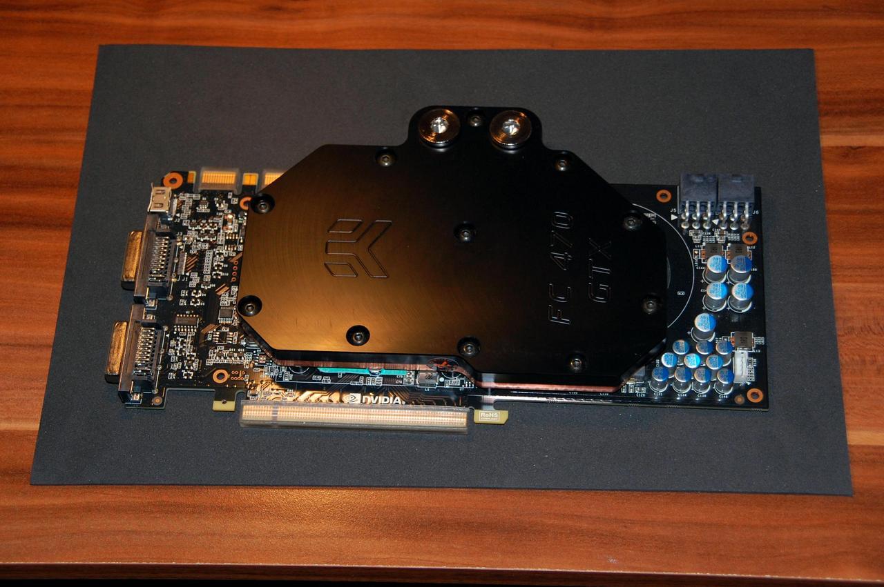 [17/12/2010] Schöner-Wohnen-Casemod: Der Wakü-PC im Schreibtisch (24)
