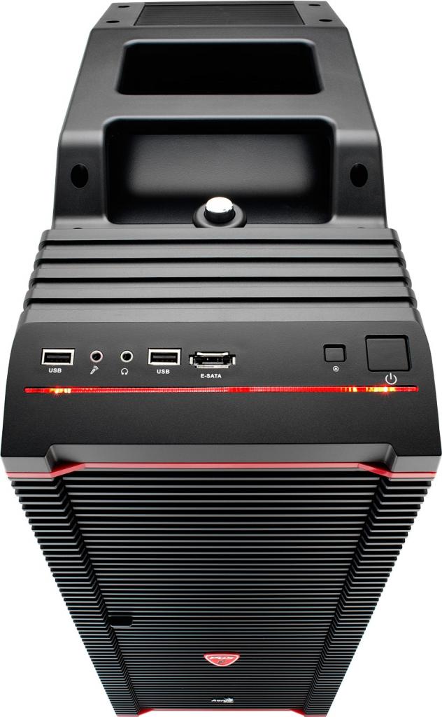 [11/01/2011] Aerocool Rs-4: Midi-Tower mit schwarz/rotem Innenraum und 58-in-1-Card-Reader (5)
