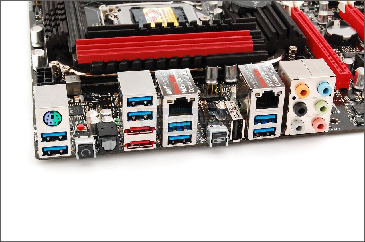[31/01/2011] Asus Maximus IV Extreme im PCGHX-Test: Viel Gegenwert und Innovation (2)