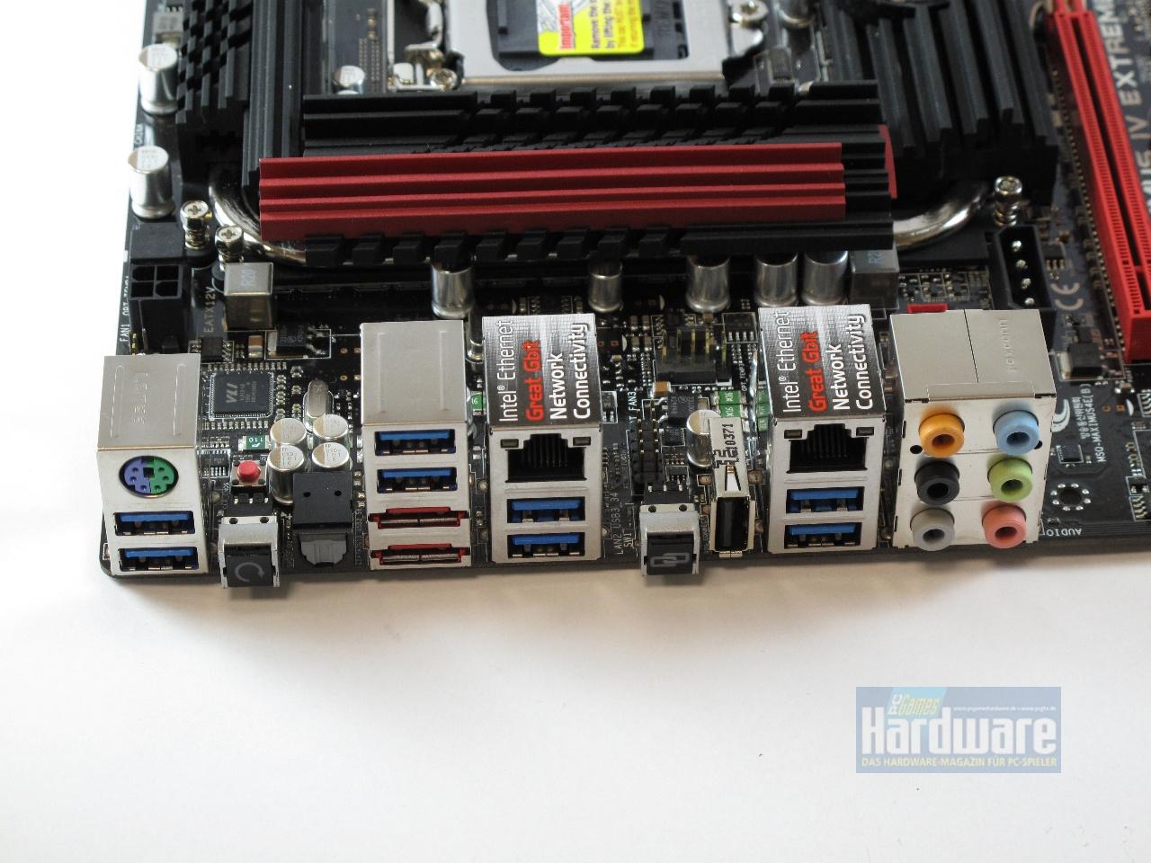 [05/01/2011] Asus Maximus IV Extreme 03