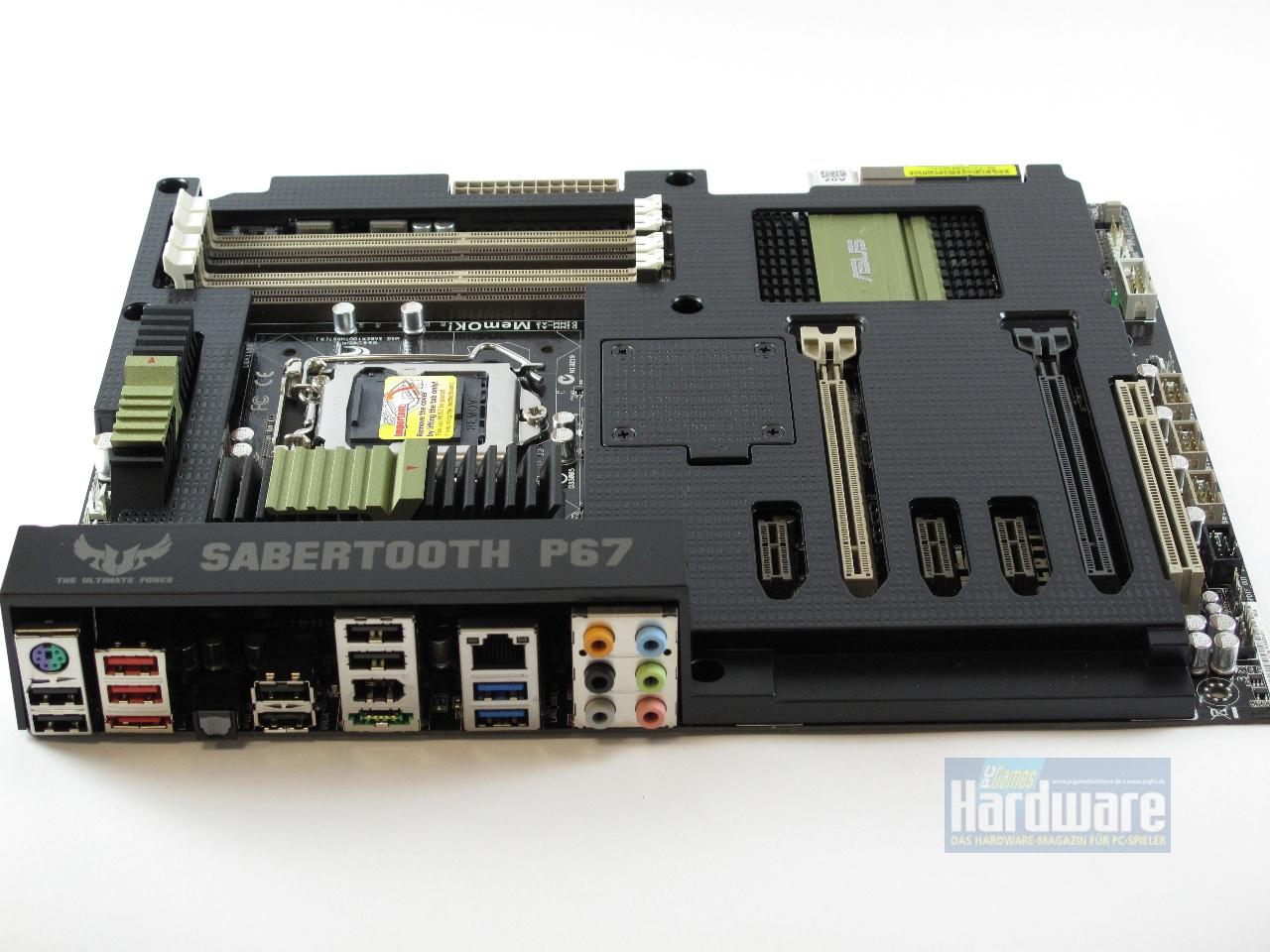 [05/01/2011] Asus Sabertooth P67 03