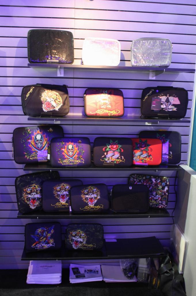 [10/01/2011] Ed Hardy: Schräge Gadgets für Nerds (1)