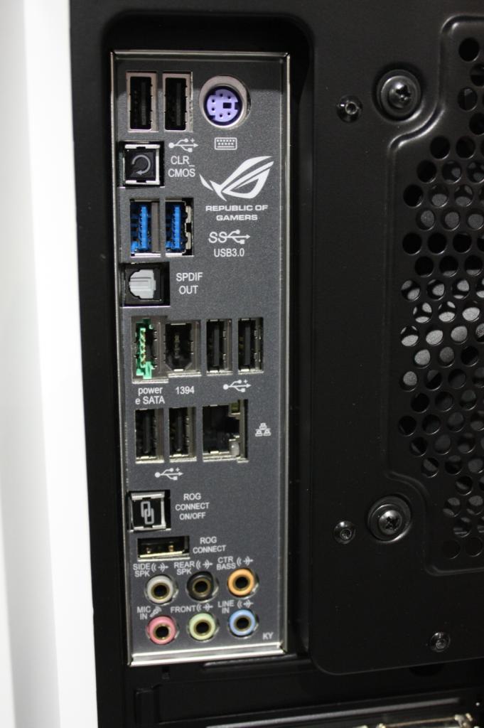 [10/01/2011] Corsair Graphite 600T: Nun als limitierte Special-Edition in weiß (10)