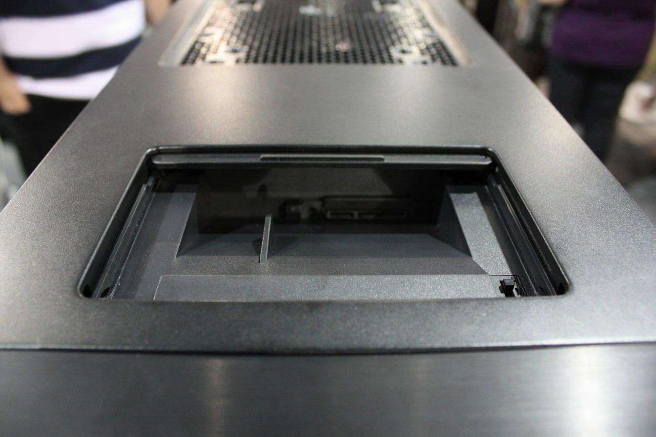[07/01/2011] CES 2011: Corsair zeigt Obsidian 650D (6)