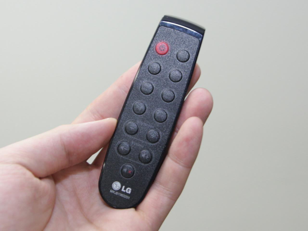 [20/01/2011] LG E2370V: 23-Zoll-IPS-Display mit 6 ms Reaktionszeit (3)