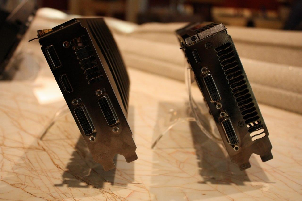 [10/01/2011] EVGA: Erste Fotos einer Geforce GTX 570 im Eigendesign und Display-Port-Anschluss (3)