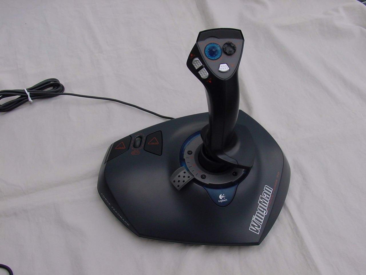 [20/01/2011] Logitech Wingman Strike Force 3D