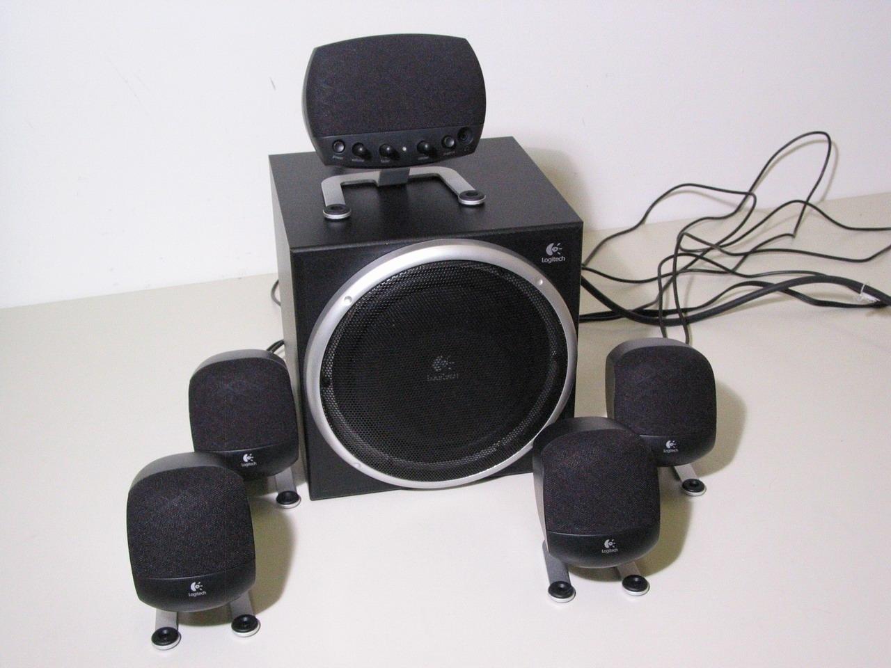 [20/01/2011] Logitech Z 640