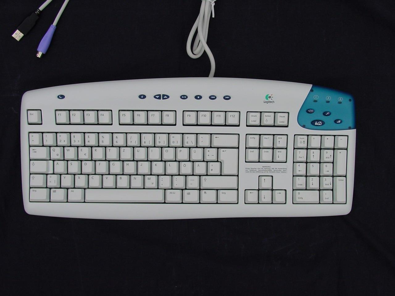 [20/01/2011] Logitech iTouch Keyboard