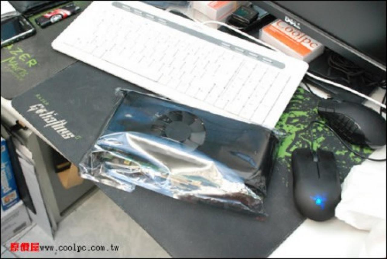 [20/01/2011] Nvidia Geforce GTX 560 Ti: Fotos der kommenden Grafikkarte mit Referenzkühler (2)