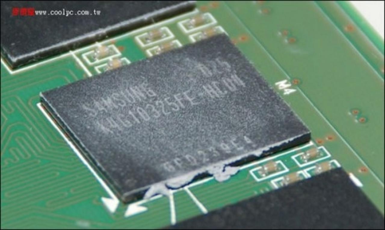 [20/01/2011] Nvidia Geforce GTX 560 Ti: Fotos der kommenden Grafikkarte mit Referenzkühler (10)