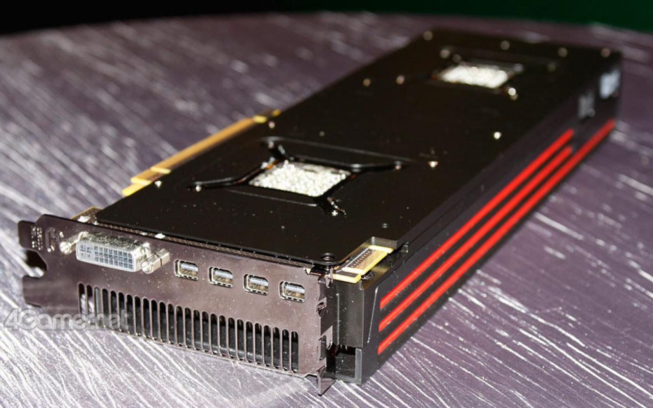 [26/01/2011] Radeon HD 6990 (4)