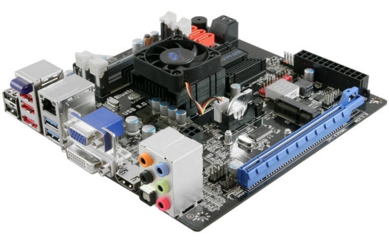 [05/01/2011] Sapphire Pure Fusion Mini E350 001