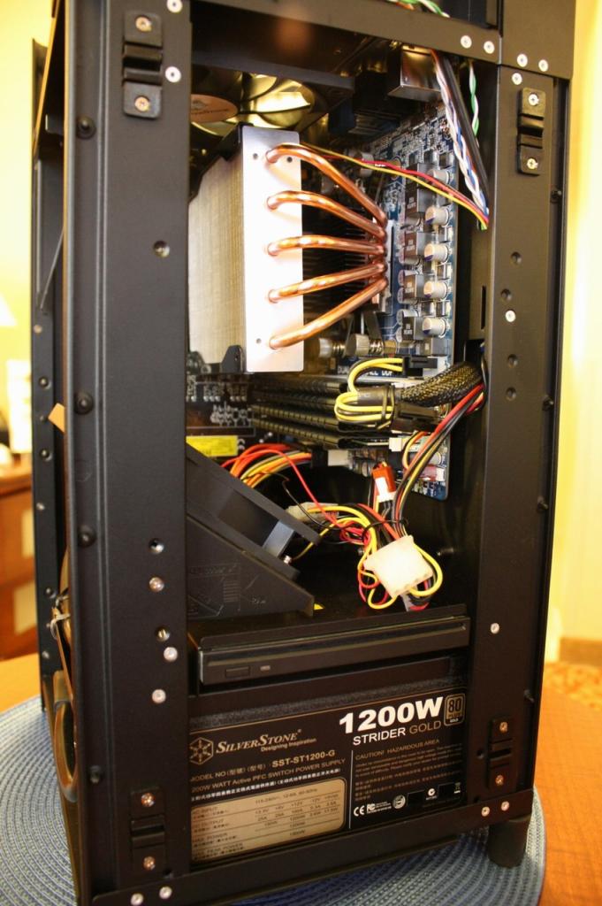 [10/01/2011] CES 2011: Silverstone zeigt Fortress FT03 (7)
