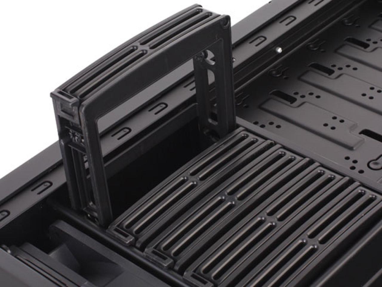 [17/01/2011] Silverstone Raven 2 Evolution: Raven 2 verbessert und nun auch in weiß (6)