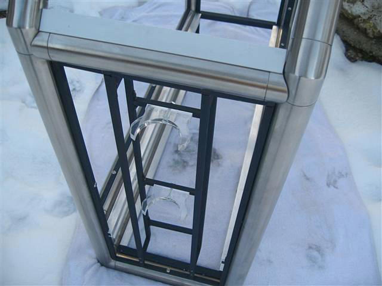 [14/01/2011] Vorzeige-Casecon mit Edelstahlrahmen und weißem Monsta-Radiator (107)