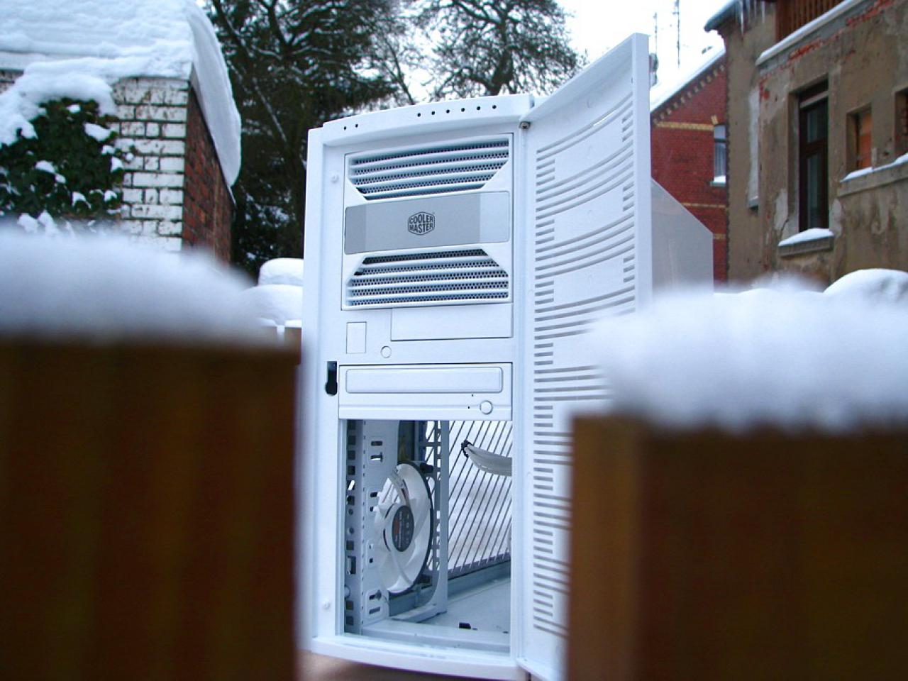 [07/01/2011] Update: von Lego-Sklaven und Gehäusen im Schnee (9)
