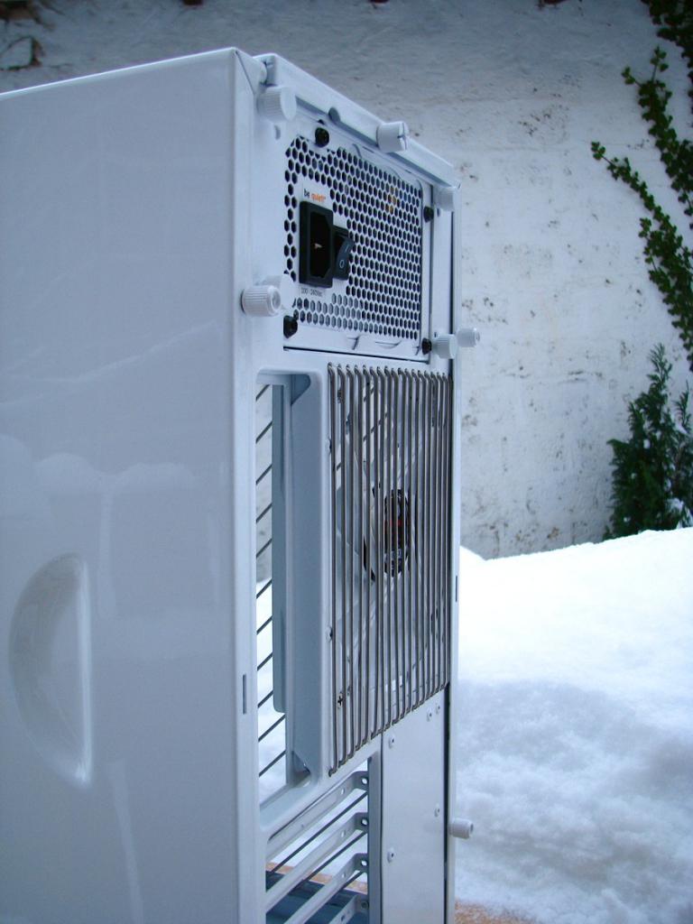 [07/01/2011] Update: von Lego-Sklaven und Gehäusen im Schnee (11)
