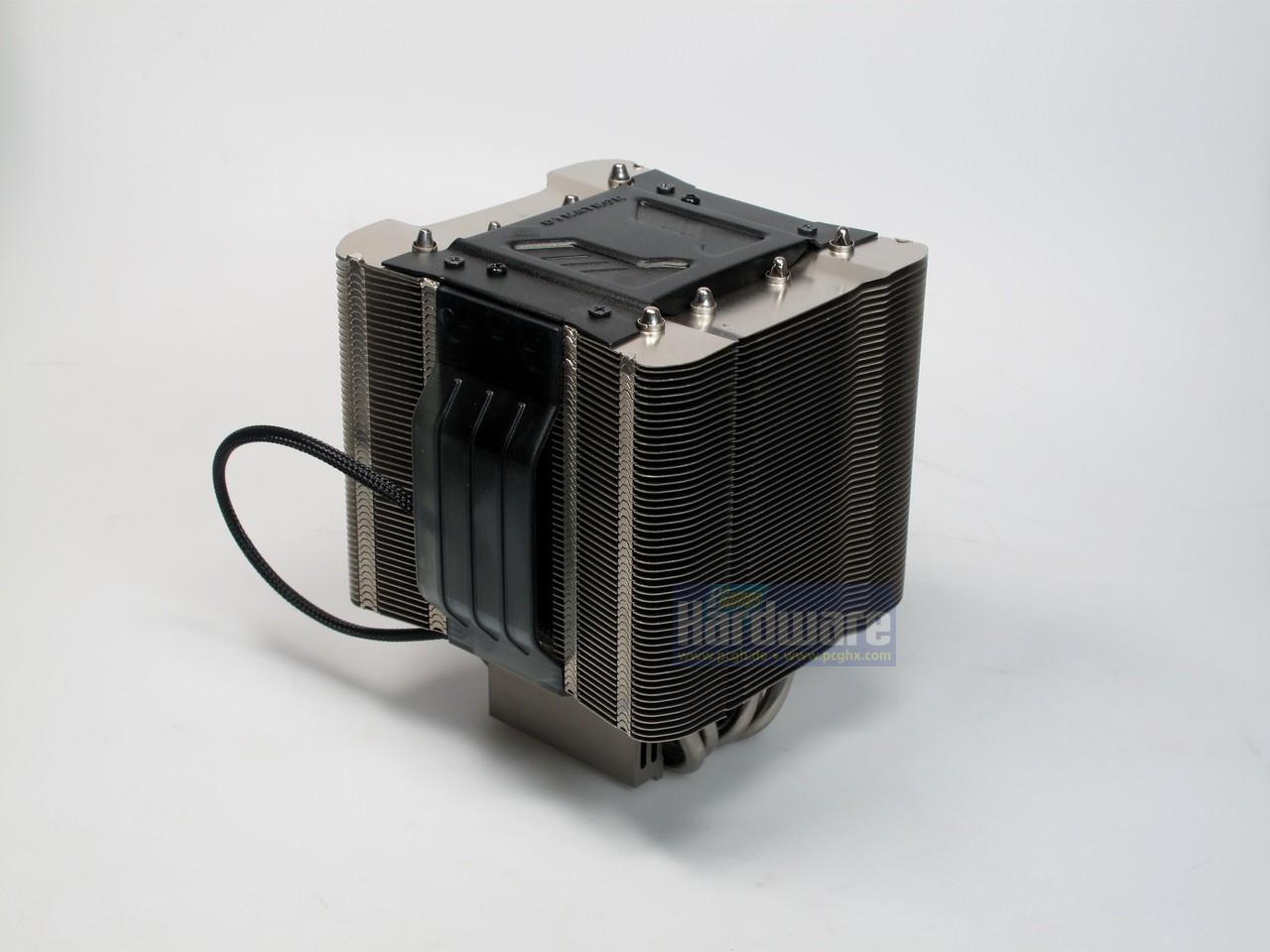 [21/01/2011] Dynatron Genius G-9650 - na, sehen Sie den Lüfter?