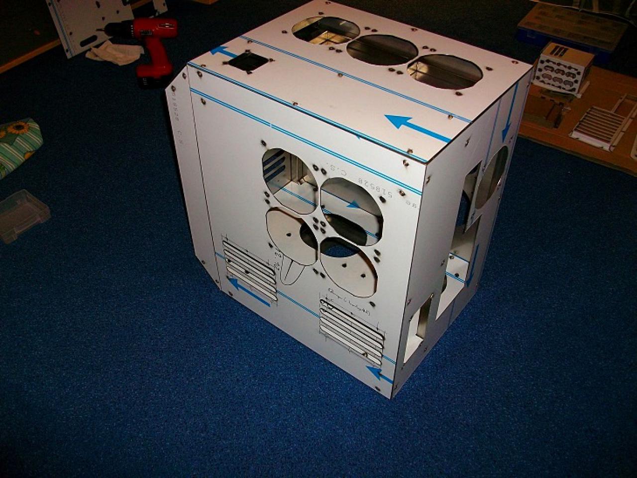 [28/01/2011] Mammut-Casecon-Projekt Stainless Steel - Update: Schrecksekunde nach der Fertigstellung (4)