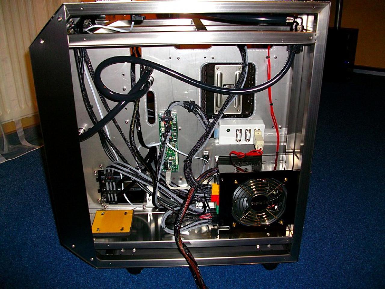 [28/01/2011] Mammut-Casecon-Projekt Stainless Steel - Update: Schrecksekunde nach der Fertigstellung (51)