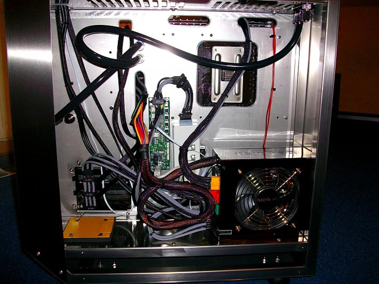 [28/01/2011] Mammut-Casecon-Projekt Stainless Steel - Update: Schrecksekunde nach der Fertigstellung (52)