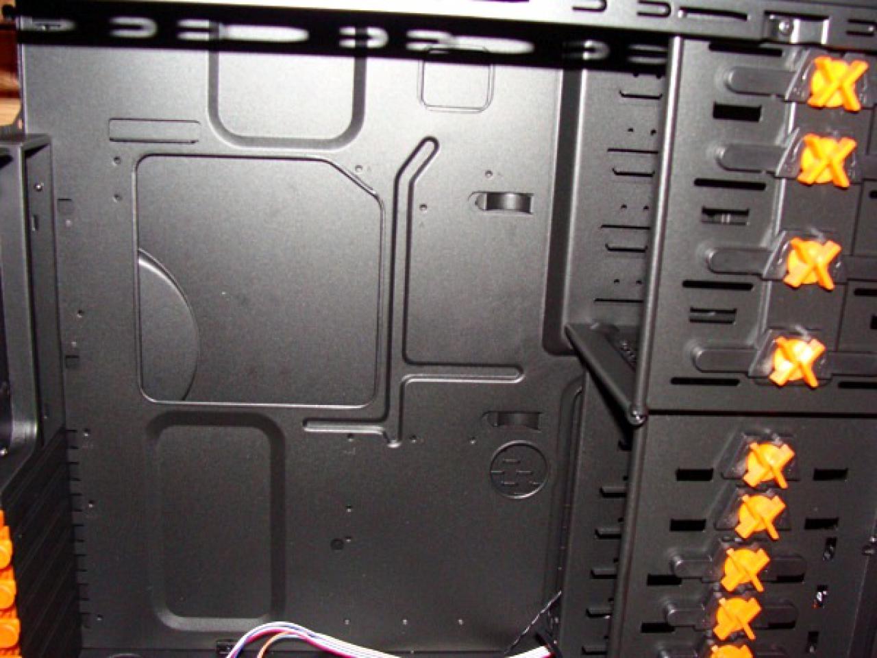 [21/01/2011] Mammuttagebuch zum Casemod-Projekt Aurora: Wakü-PC mit zwei Kreisläufen (21)