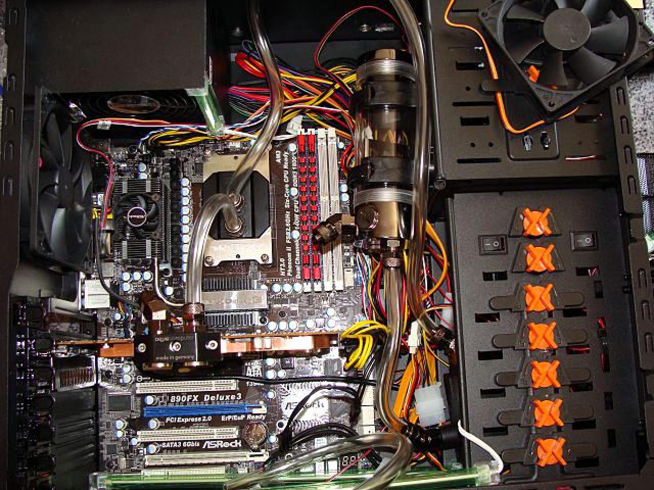 [21/01/2011] Mammuttagebuch zum Casemod-Projekt Aurora: Wakü-PC mit zwei Kreisläufen (89)