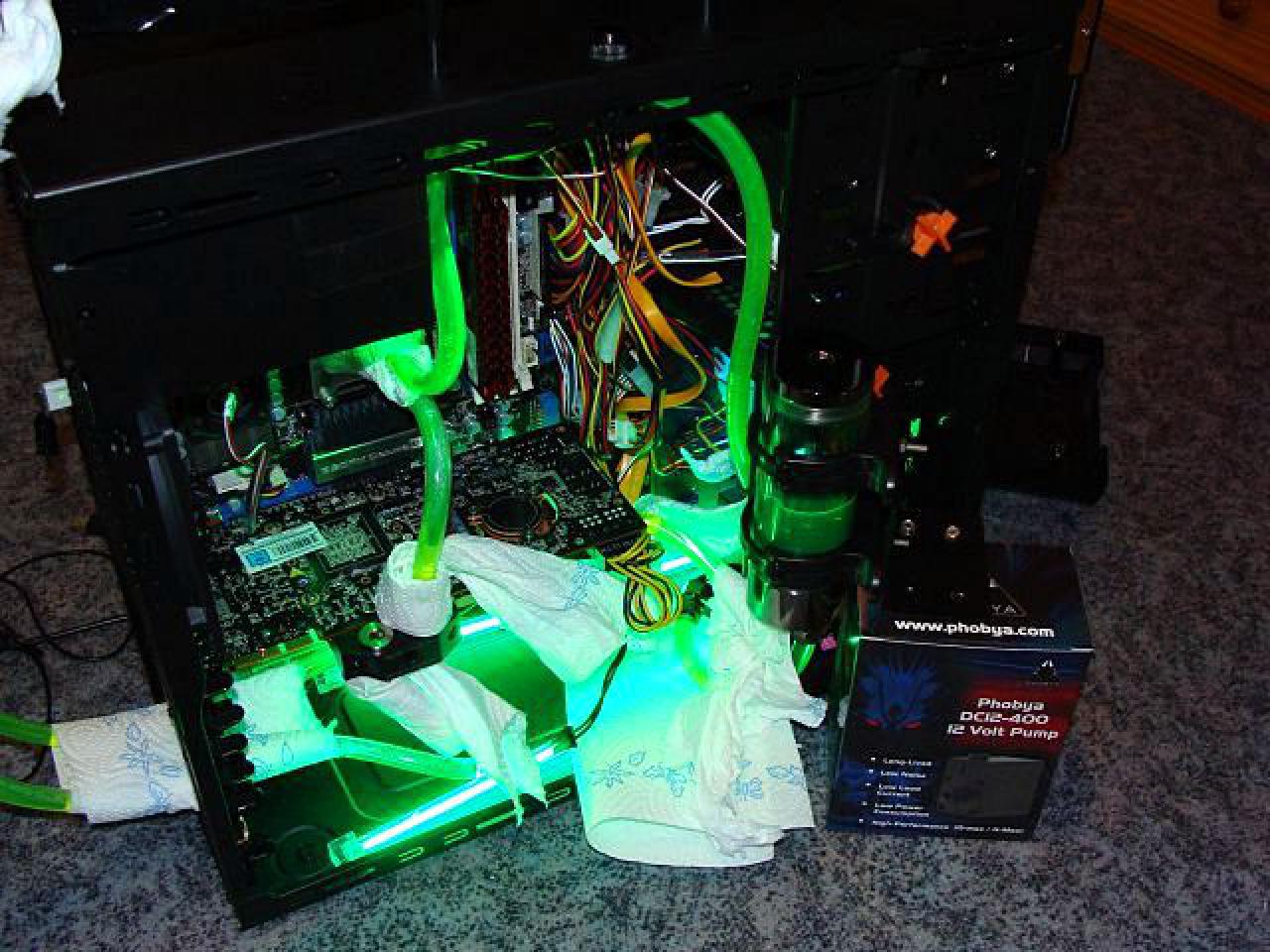 [21/01/2011] Mammuttagebuch zum Casemod-Projekt Aurora: Wakü-PC mit zwei Kreisläufen (93)