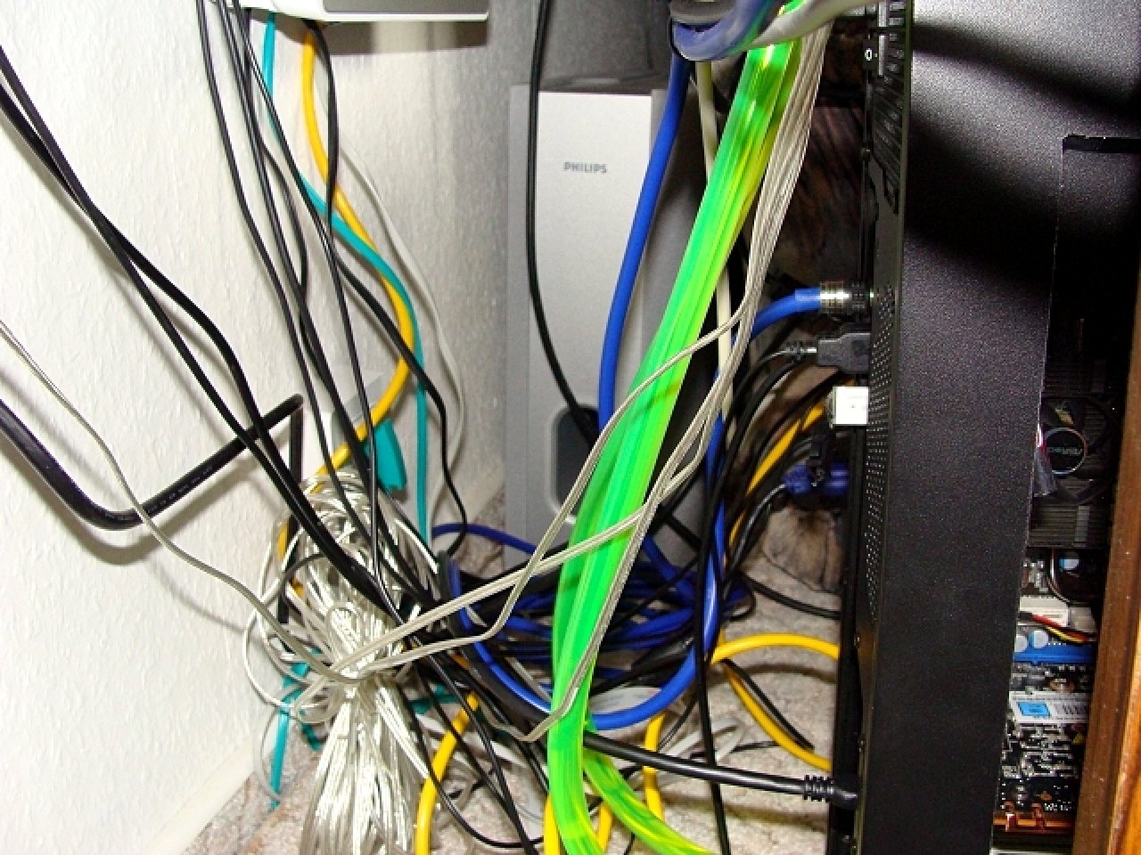 [21/01/2011] Mammuttagebuch zum Casemod-Projekt Aurora: Wakü-PC mit zwei Kreisläufen (111)