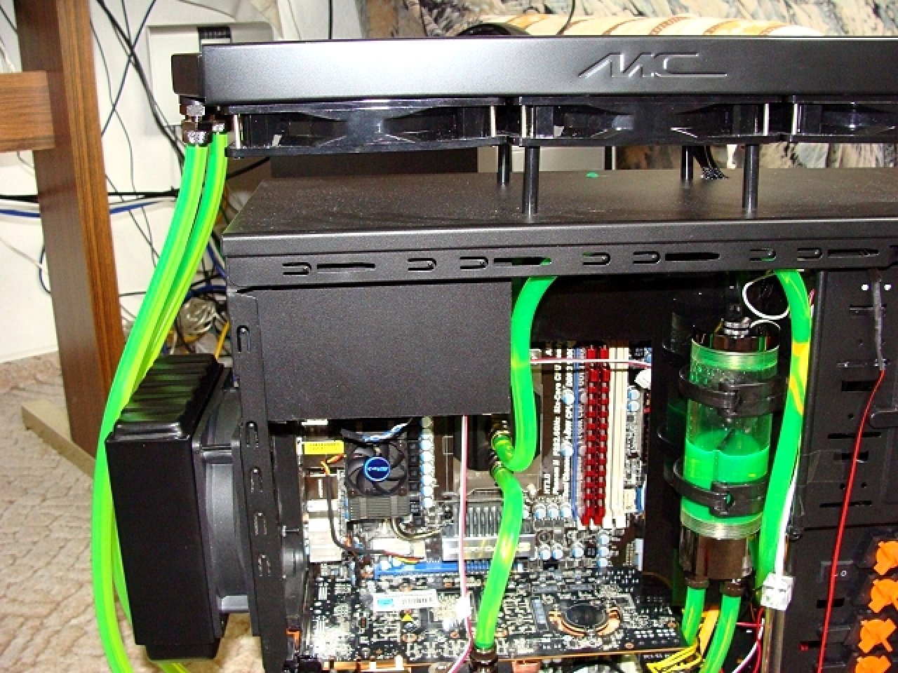 [21/01/2011] Mammuttagebuch zum Casemod-Projekt Aurora: Wakü-PC mit zwei Kreisläufen (117)