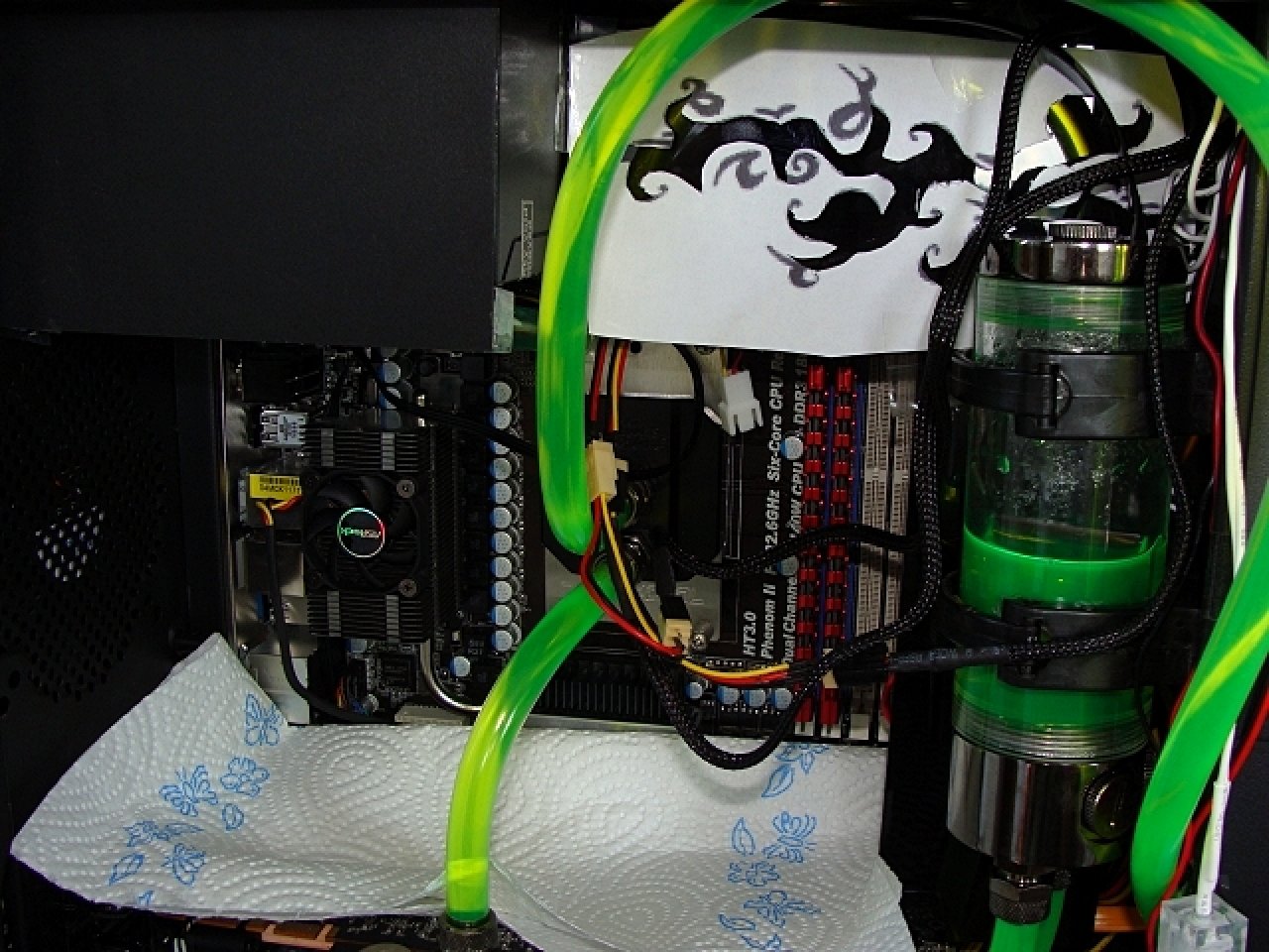 [21/01/2011] Mammuttagebuch zum Casemod-Projekt Aurora: Wakü-PC mit zwei Kreisläufen (127)