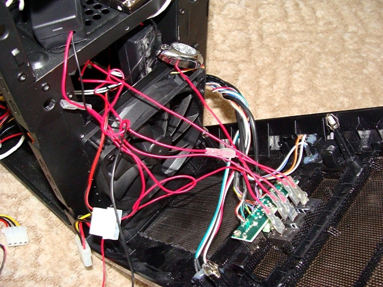 [21/01/2011] Mammuttagebuch zum Casemod-Projekt Aurora: Wakü-PC mit zwei Kreisläufen (138)