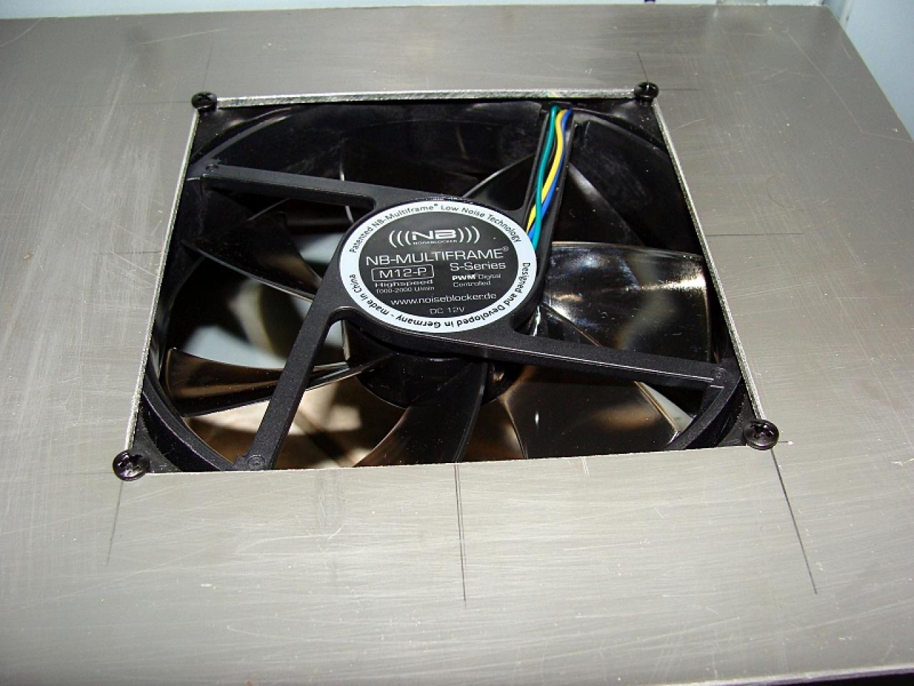[21/01/2011] Mammuttagebuch zum Casemod-Projekt Aurora: Wakü-PC mit zwei Kreisläufen (212)